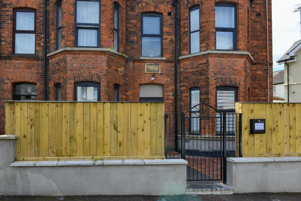 Esterville Apartments 1 And 2 Bedrooms Hot Tub Availability Belfast Exterior photo